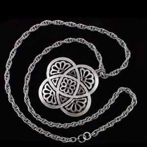 Big Vintage 1960s Crown Trifari Silver Tone Necklace 26"